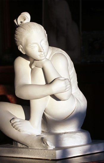 sculpture-selene-slider-1920×1080-01